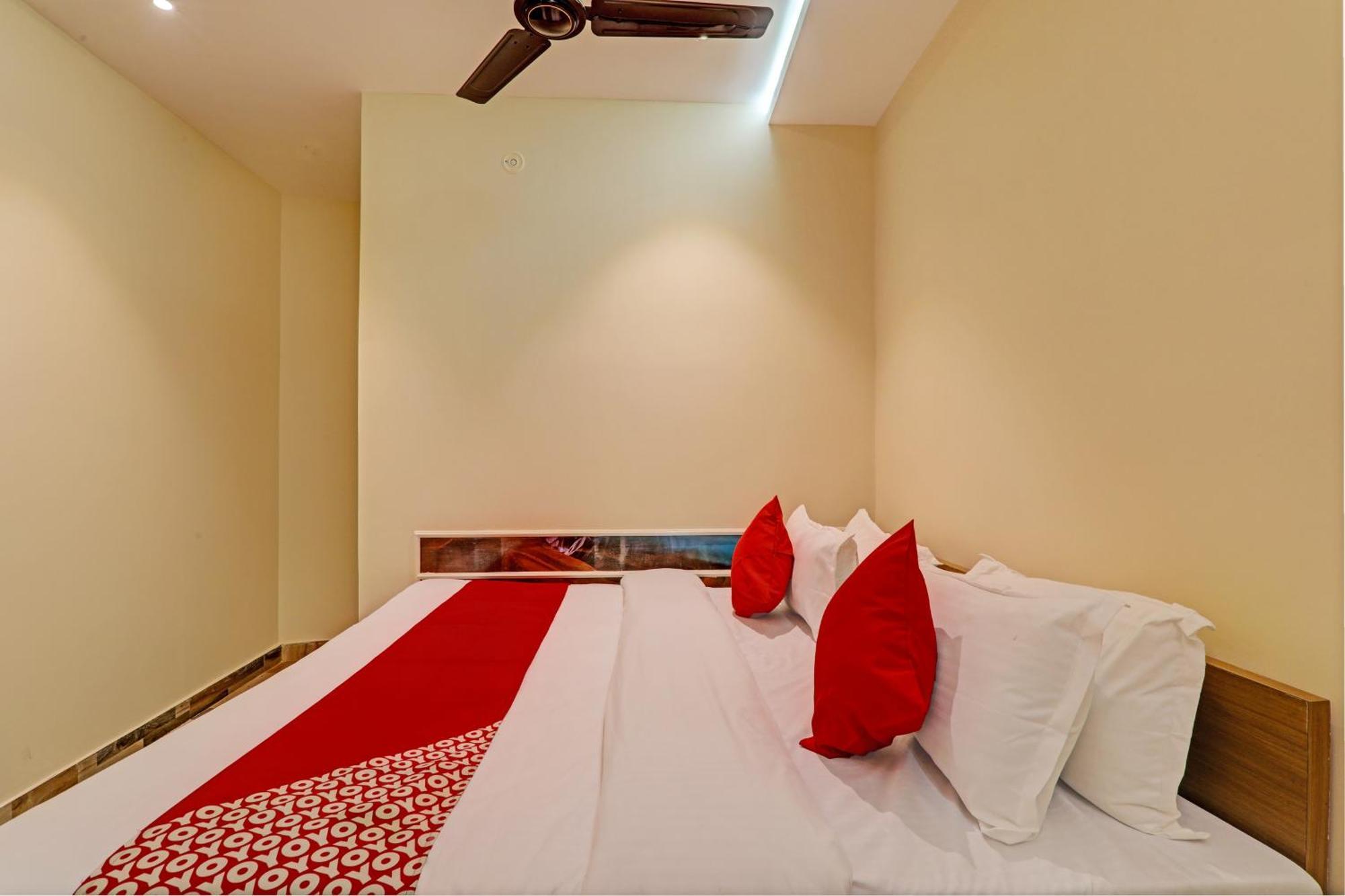 Hotel O Royal Regency Palace Gorakhpur Dış mekan fotoğraf