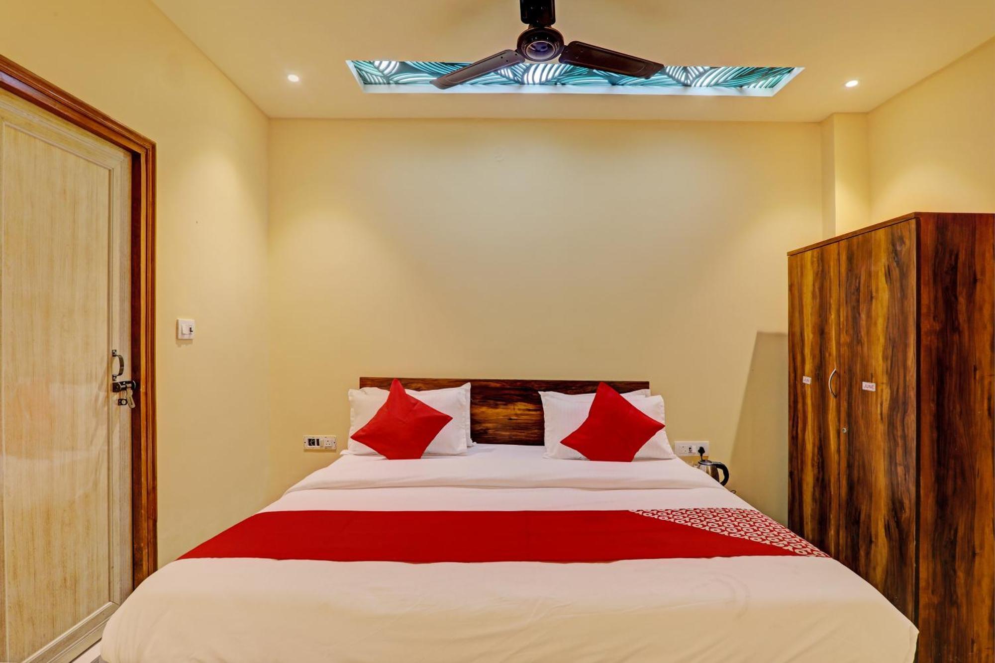 Hotel O Royal Regency Palace Gorakhpur Dış mekan fotoğraf